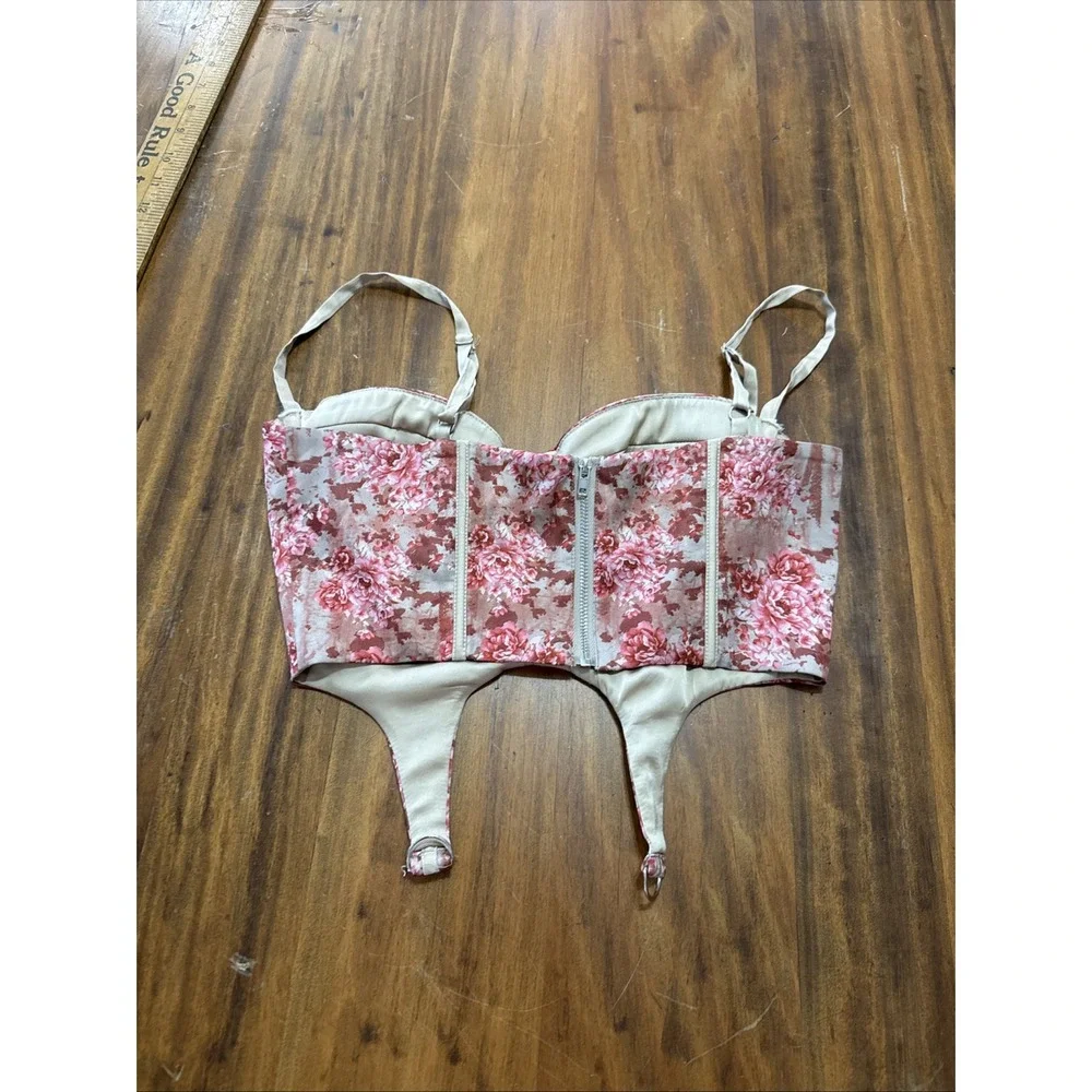 Oh Polly  Cropped Strappy Corset Top Womens Size 2 US Pink Floral - Picture 5 of 7